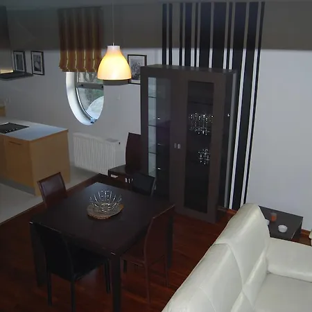 Appartamento Alex 3 Bedrooms Duplex With Shared Pool