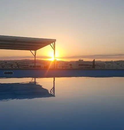 Alex 3 Bedrooms Duplex With Shared Pool Larnaca